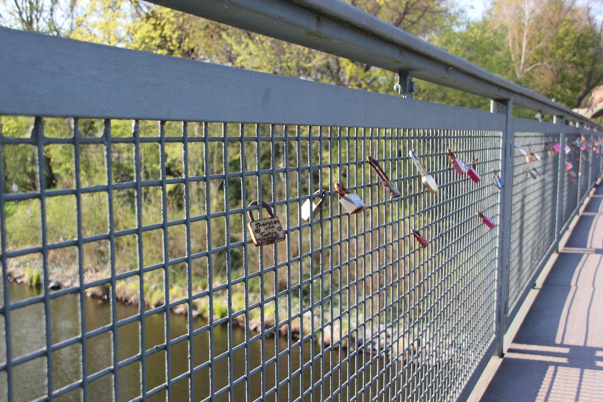 Liebesschlösser auf der Knesebeckbrücke
