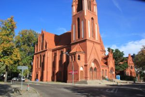 Eingang und Langhaus Paulus Kirche Zehlendorf