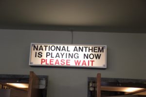 Nationalhymne Eingang Alliierten-Museum