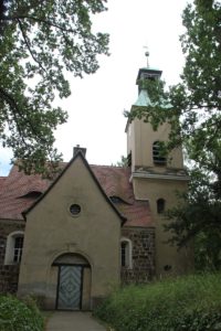 Nordseite Eingang Kirche Ruhlsdorf