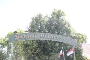 Schloss Diedersdorf Eintrittstor