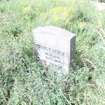 Nachkriegsgrabstein Friedhof Schönow