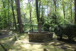 12 Brunnen Südwestfriedhof Stahnsdorf