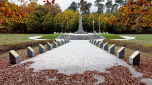 Soldatenfriedhof Südwestfriedhof Herbst
