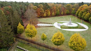 Soldatenfriedhof Südwestfriedhof Herbst