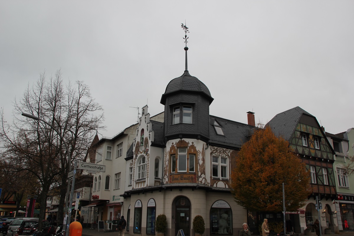 Emisch-Haus in Lichterfelde-West