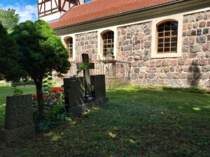 Schenkenhorst Kirche Friedhof