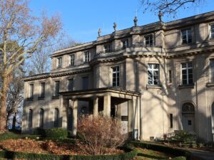 Haus der Wannseekonferenz Schatten