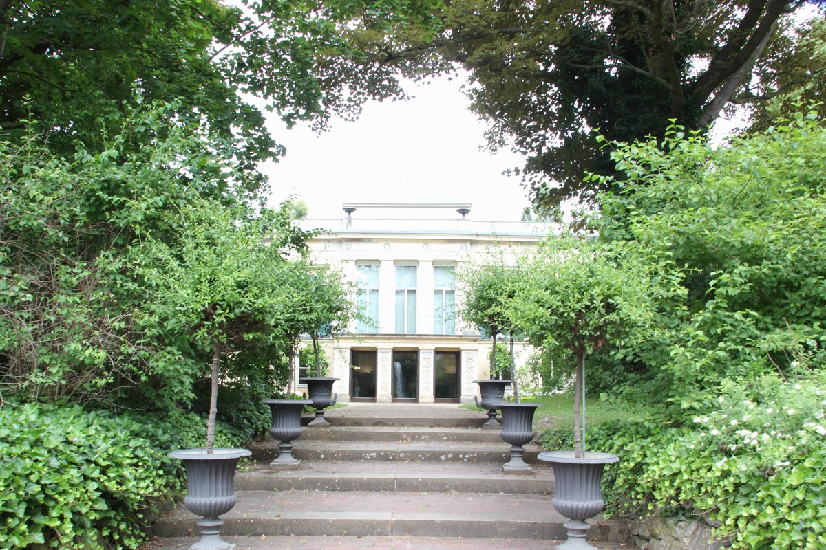 Schloss und Schlosspark Glienicke